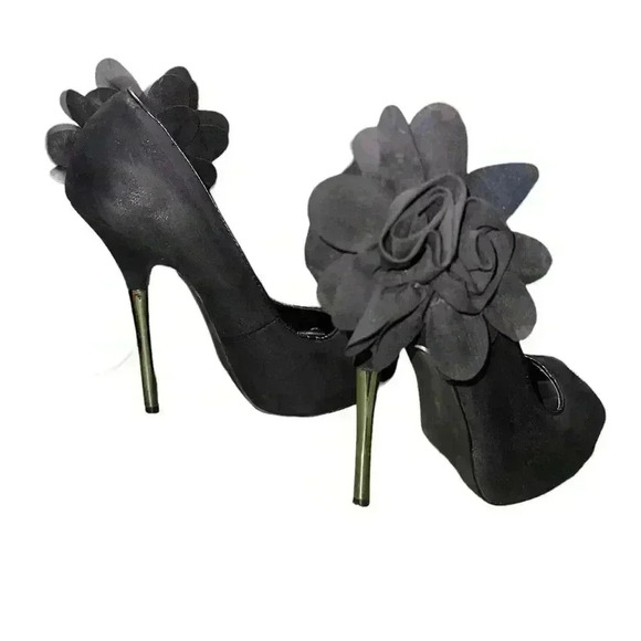 Call IT Spring Black Stilettos with beautiful Flower - Picture 4 of 15
